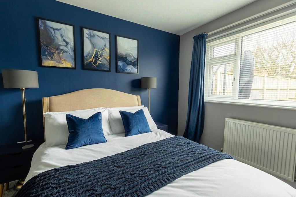Woodfield Road - Two Bed In With Cosy Living Fire. Casa vacanze *